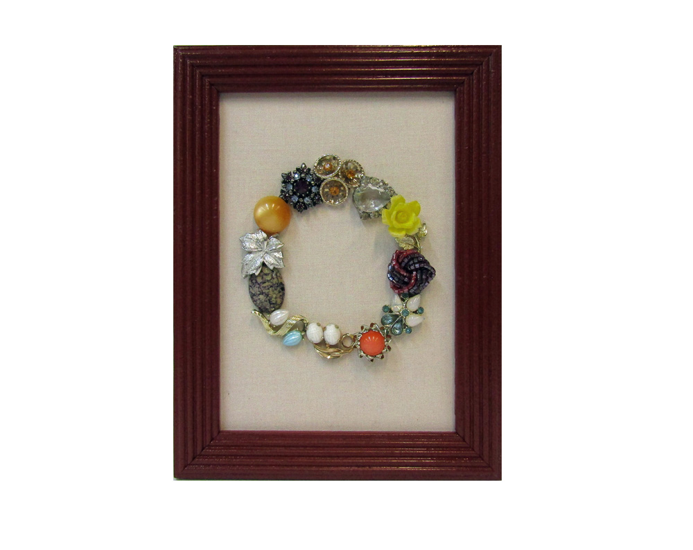 Framed Jewelry Art, Letter 'O'