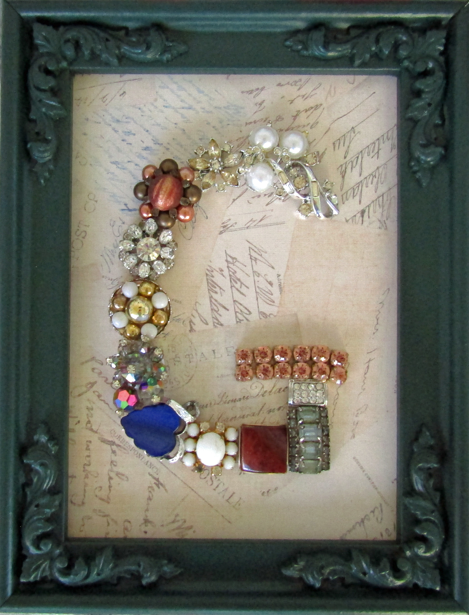 Framed Jewelry Art Letter G - Image 5